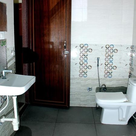 Hotel O Athitya Resort Sikar Exterior foto